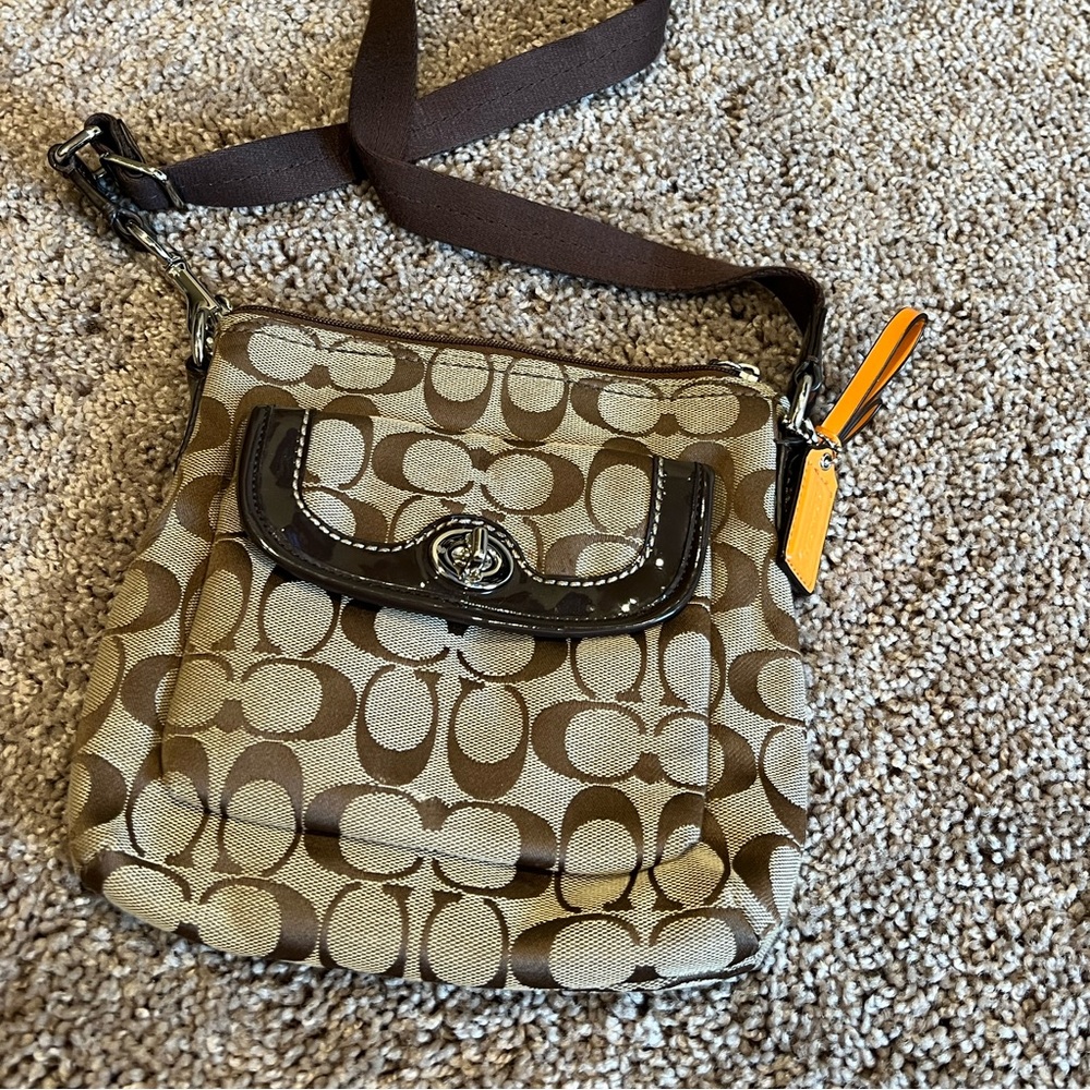 Coach messenger crossbody